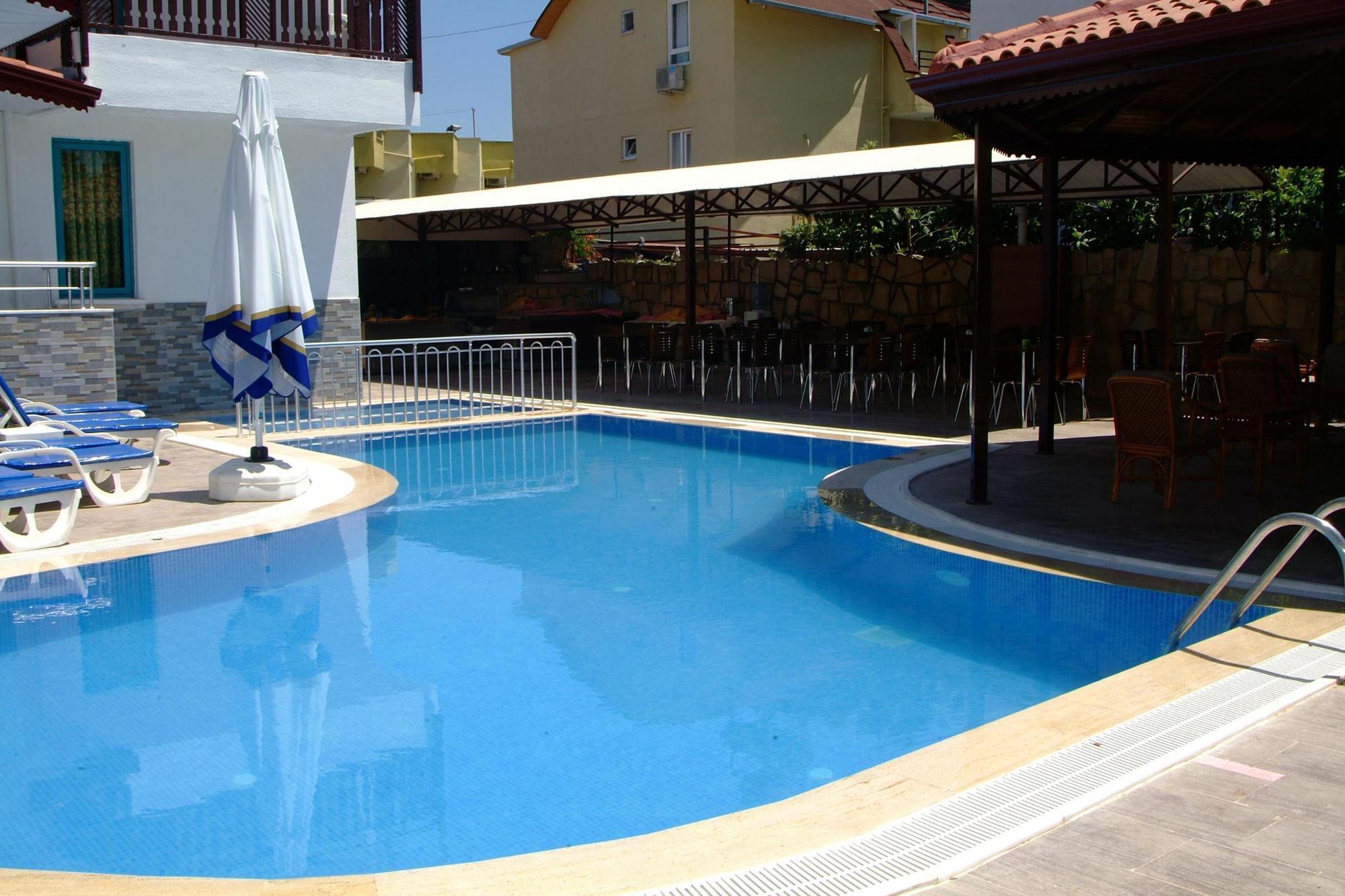 Elit Garden Apart Side